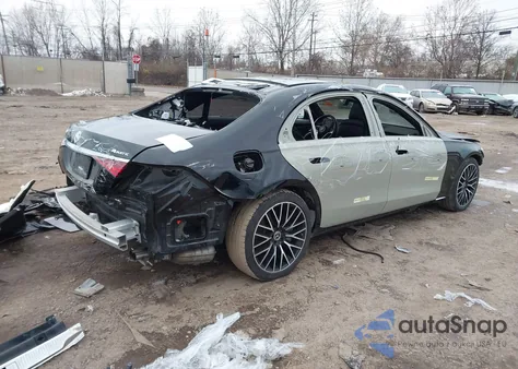 2022 Mercedes-Benz S 500 4Matic z USA, uszkodzony, nr VIN W1K6G6DB7NA165782